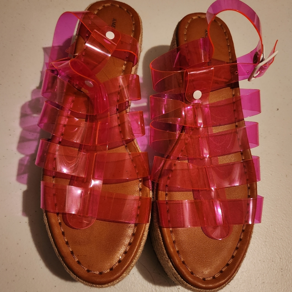 American Eagle outfitter pink sandals